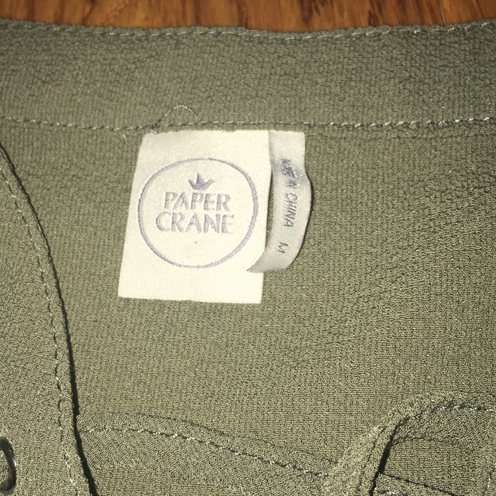 Green top - Picture 3 of 3